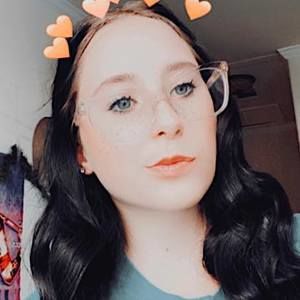 Meet your Posher, Cassie